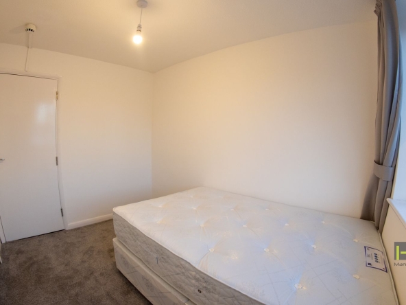 1046at638349889100000000